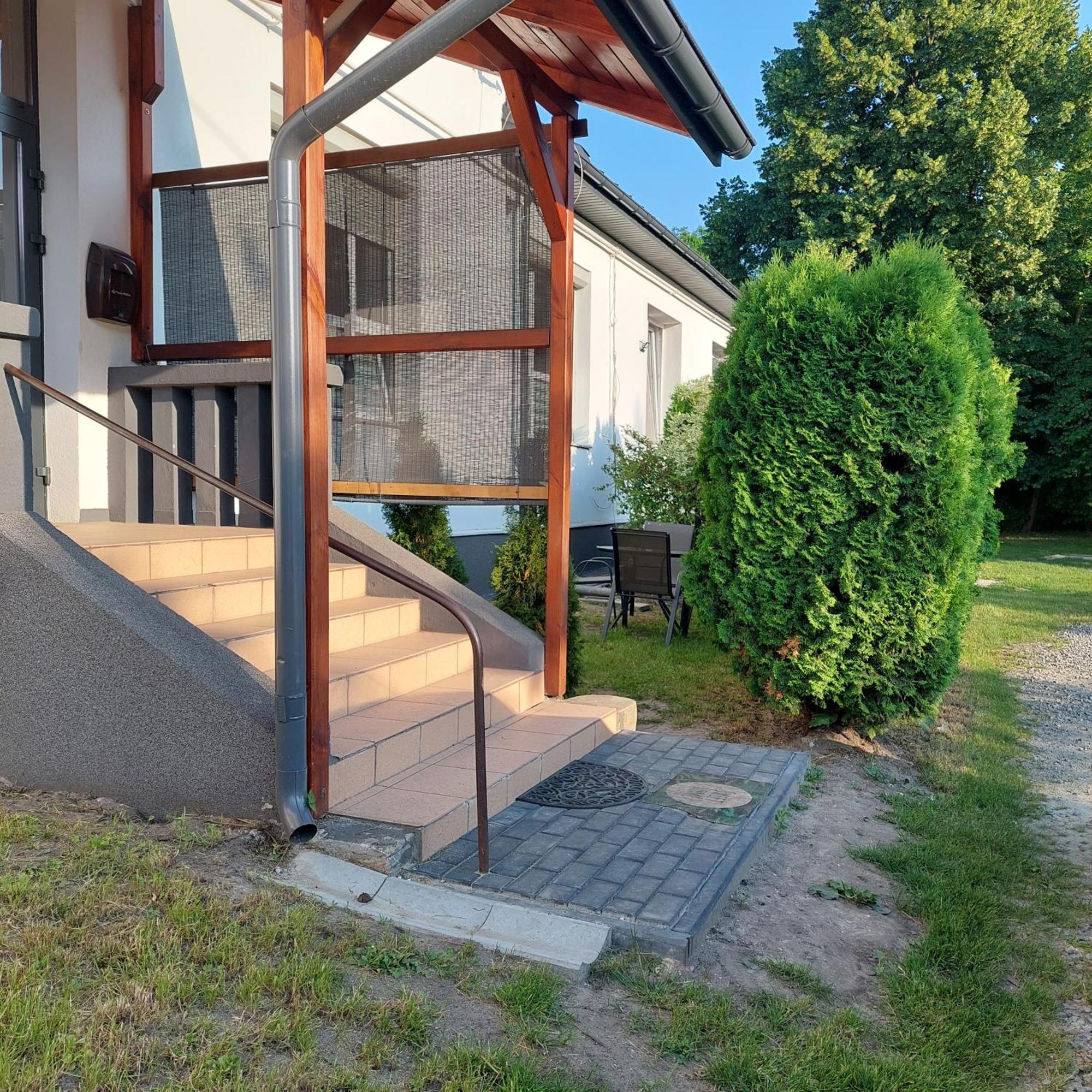 Apartament Zwierzyniec Na Roztoczu エクステリア 写真